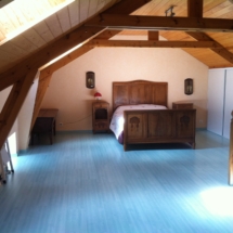 Dans un cadre authentique venez découvrir le gite chez Léa a javols en lozere, la promesse d'un séjour nature agréable en famille ou en amoureux. Réservez votre gîte Peyre en Aubrac, à Javols